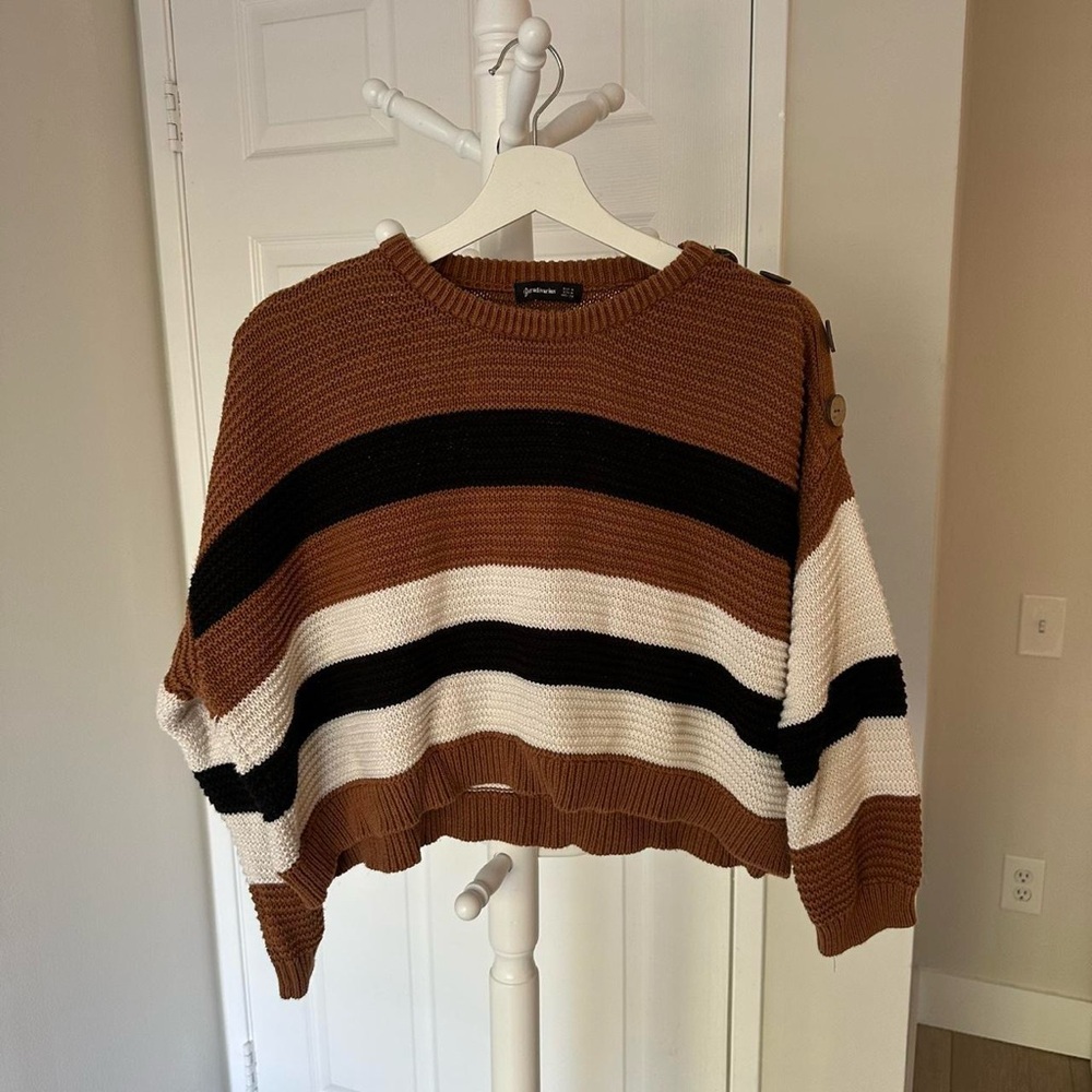 Stradivarius - striped button-shoulder sweater